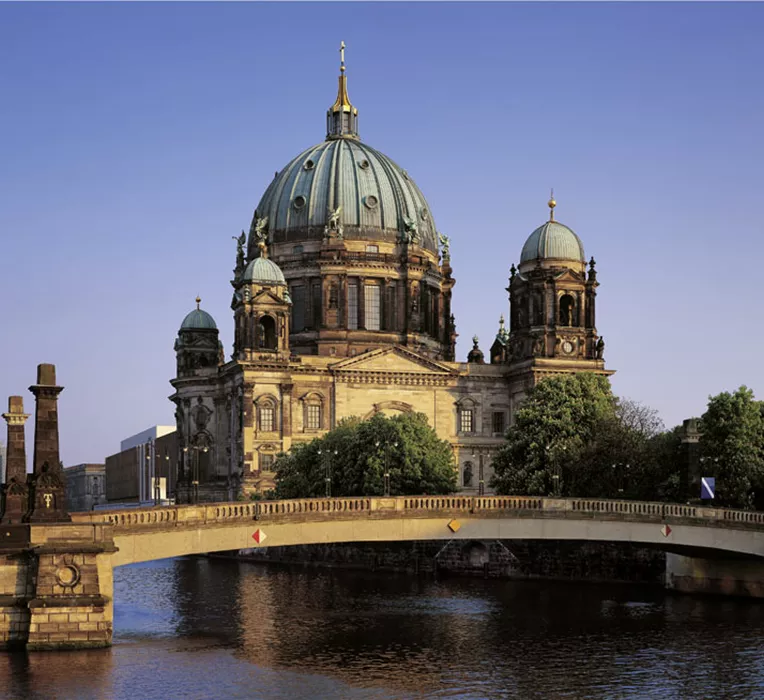 Berliner Dom Gesamtansicht
